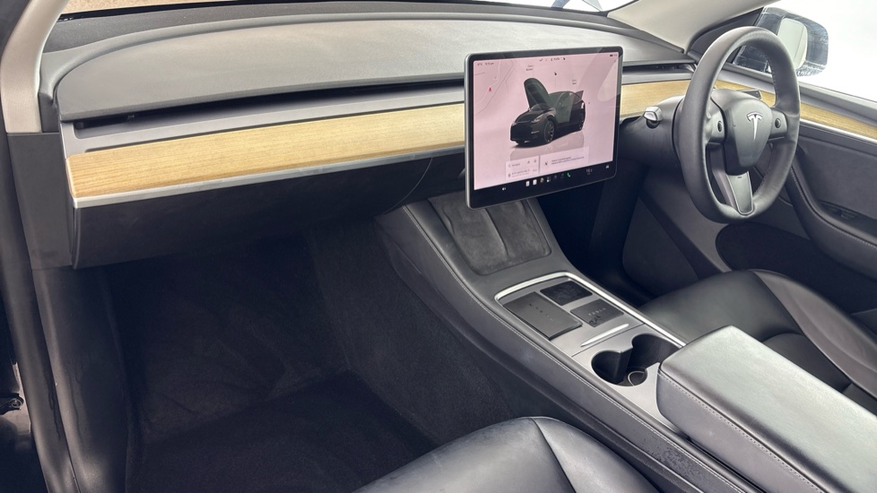 TESLA MODEL Y Image 10