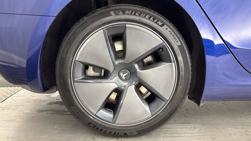 TESLA MODEL 3 SALOON Long Range RWD 4dr Auto