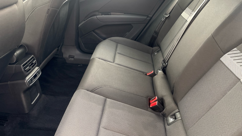 AUDI Q4 E-TRON SPORTBACK 150kW 40 82kWh Sport 5dr Auto