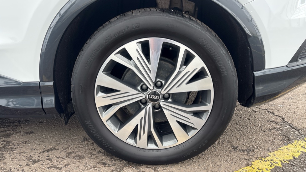 AUDI Q4 E-TRON SPORTBACK 150kW 40 82kWh Sport 5dr Auto