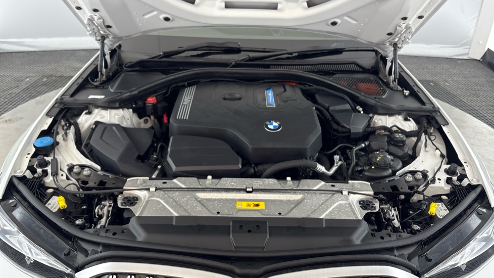 BMW 3 SERIES Image 16