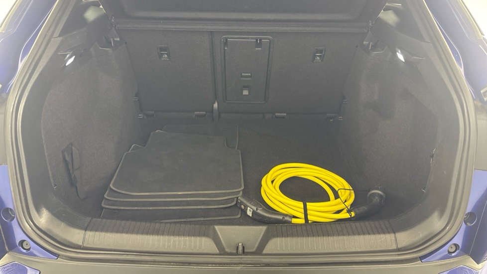VOLKSWAGEN ID.4 Image 15