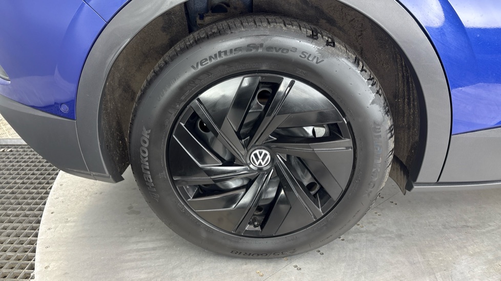 VOLKSWAGEN ID.4 Image 19