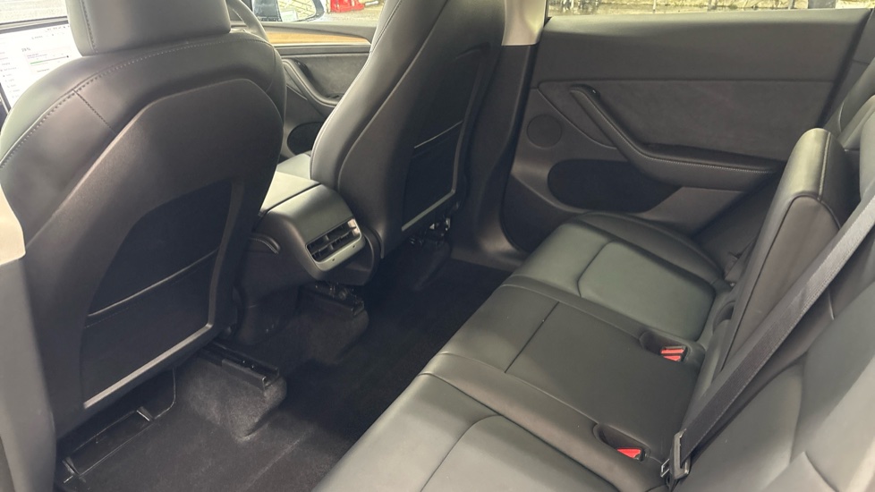 TESLA MODEL Y HATCHBACK Long Range AWD 5dr Auto