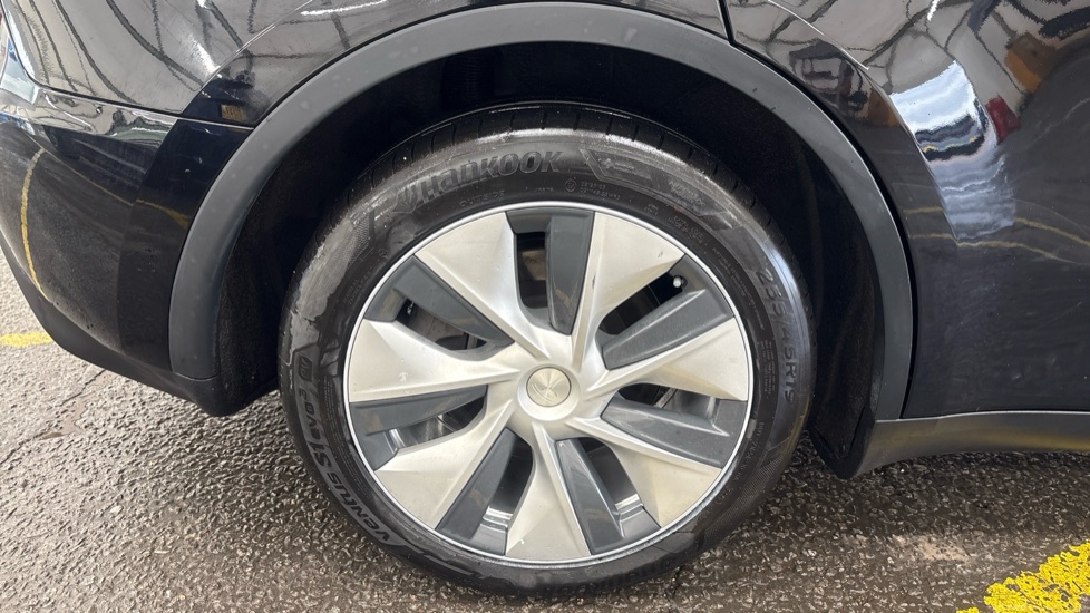 TESLA MODEL Y HATCHBACK Long Range AWD 5dr Auto