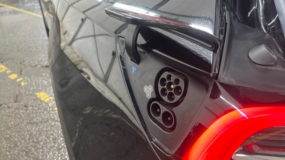 TESLA MODEL Y HATCHBACK Long Range AWD 5dr Auto