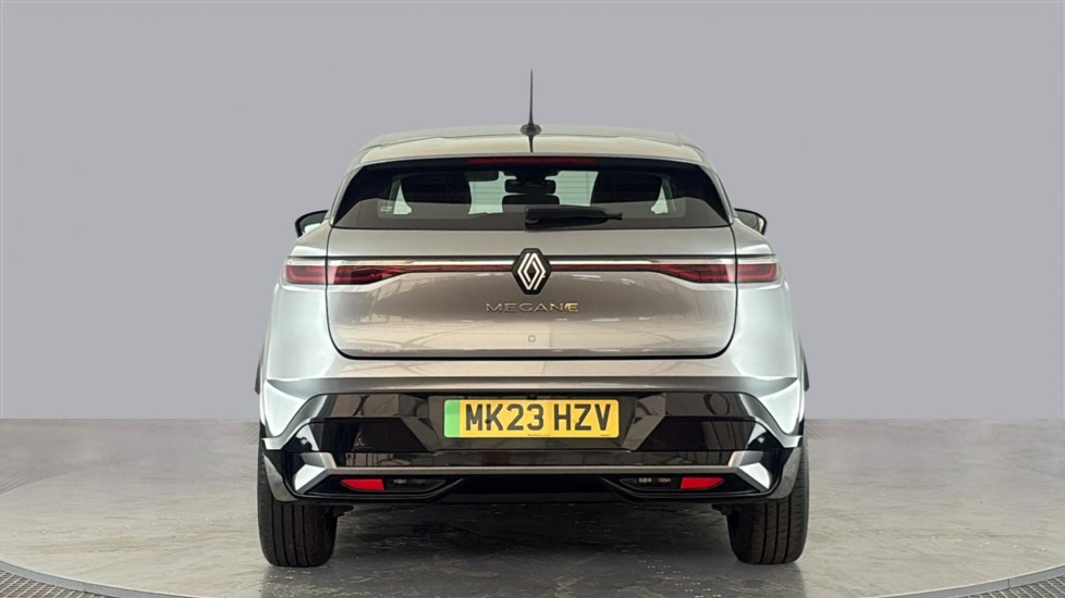 RENAULT MEGANE E-TECH Image 4