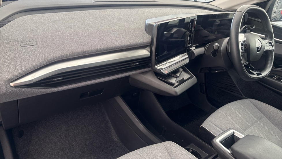 RENAULT MEGANE E-TECH Image 10