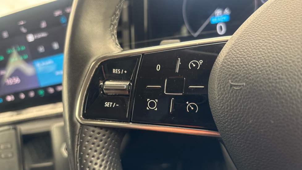 RENAULT MEGANE E-TECH Cruise control