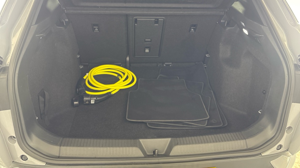 VOLKSWAGEN ID.4 Image 15