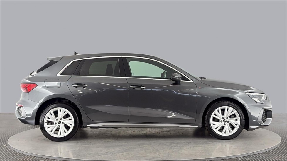 AUDI A3 Image 6