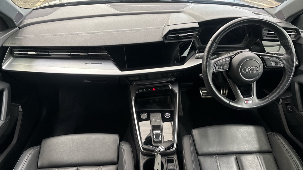 AUDI A3 Image 11