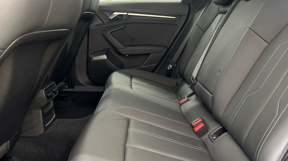 AUDI A3 Image 14