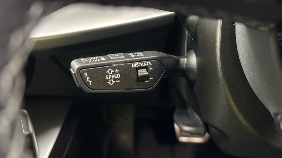 AUDI A3 Cruise control