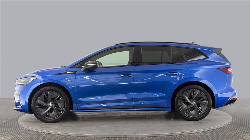 SKODA ENYAQ Image 2