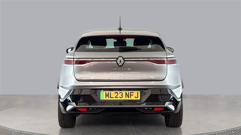 RENAULT MEGANE E-TECH Image 4