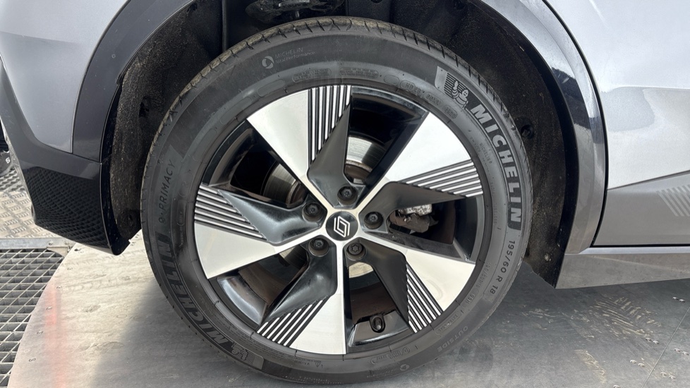 RENAULT MEGANE E-TECH Image 19