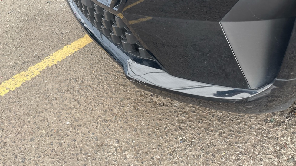 RENAULT MEGANE E-TECH scuff