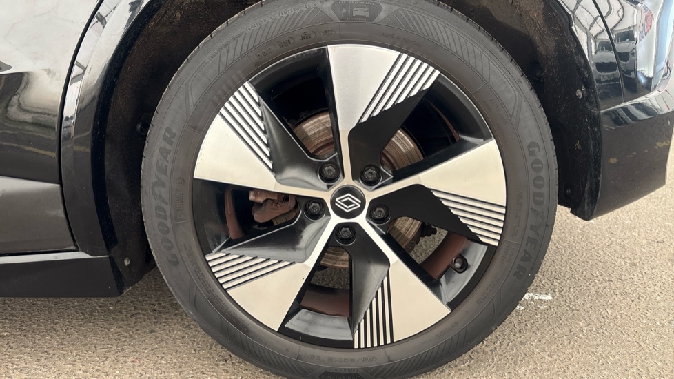 RENAULT MEGANE E-TECH Image 18