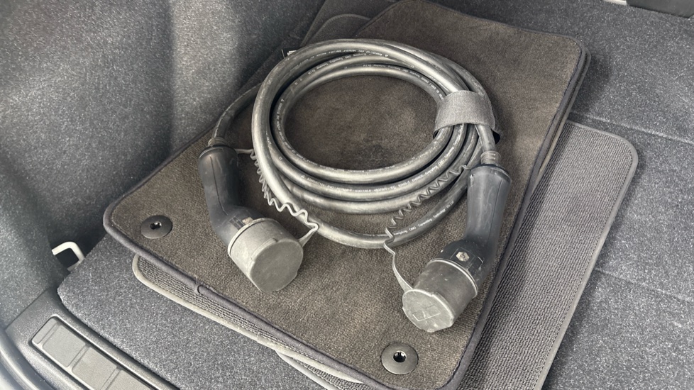 VOLVO XC40 ELECTRIC ESTATE 170kW Recharge Plus 69kWh 5dr Auto