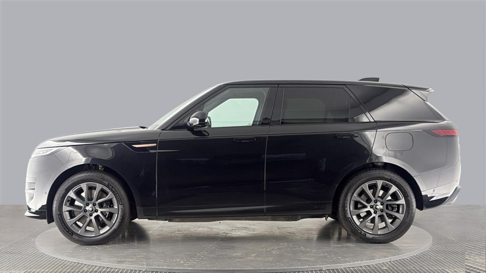 LAND ROVER RANGE ROVER SPORT Image 2