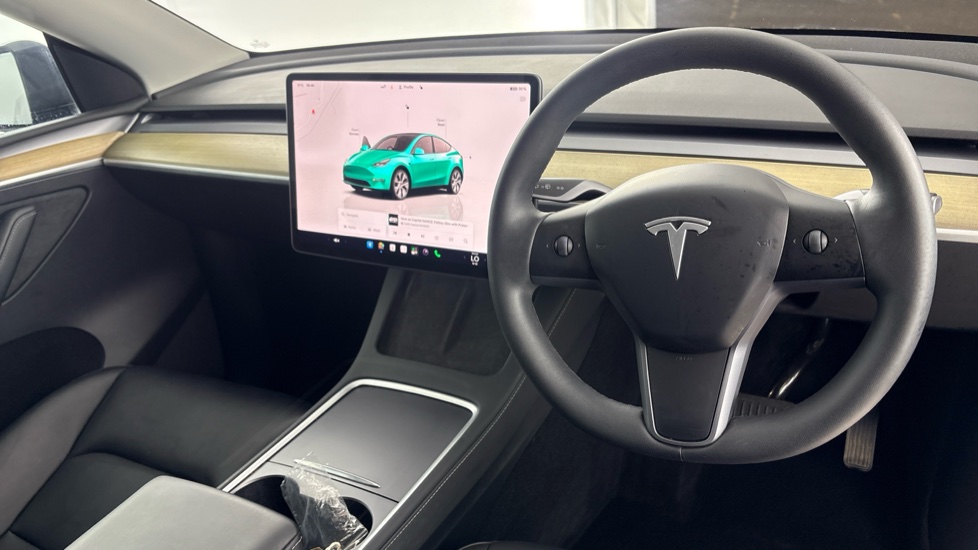 TESLA MODEL Y Image 9