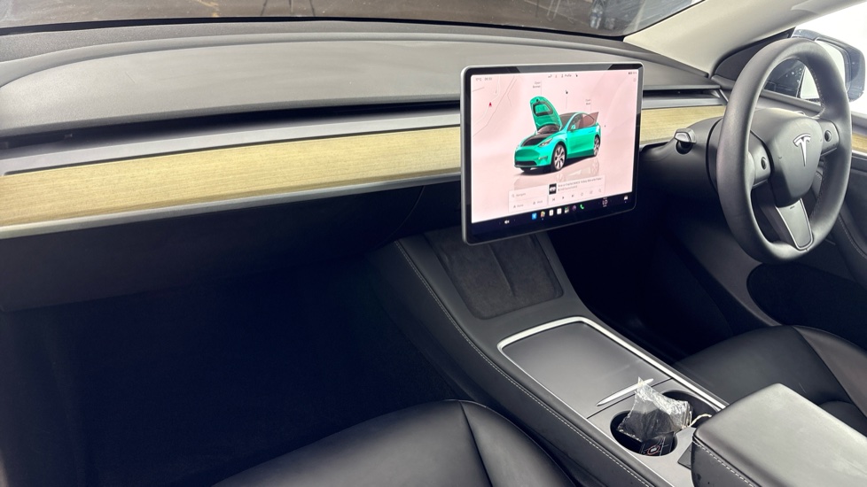 TESLA MODEL Y Image 10