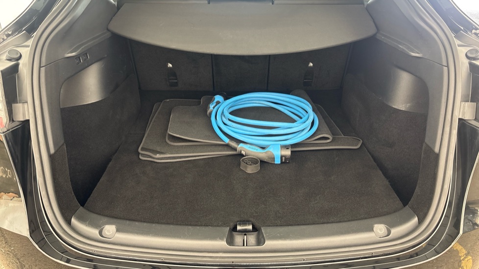 TESLA MODEL Y HATCHBACK RWD 5dr Auto