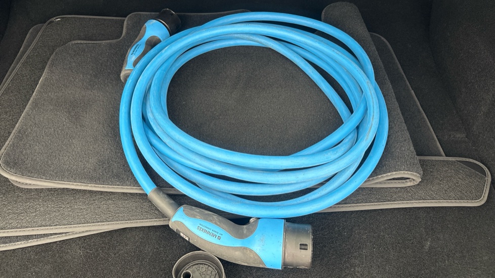 TESLA MODEL Y HATCHBACK RWD 5dr Auto