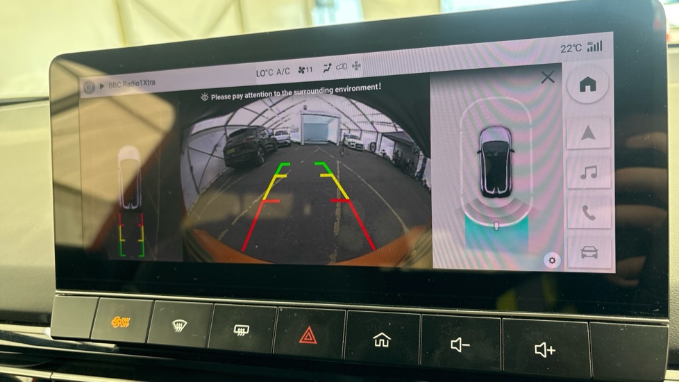 MG MG4 reverse camera