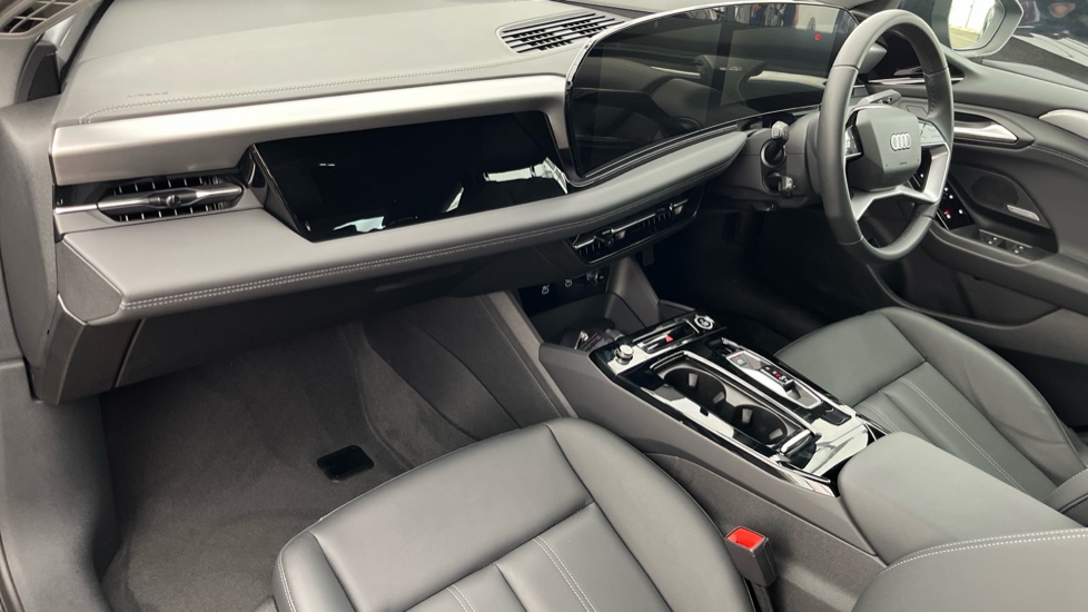 AUDI A6 Image 10
