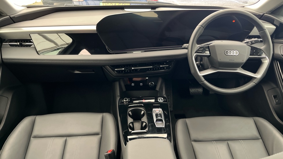 AUDI A6 Image 11