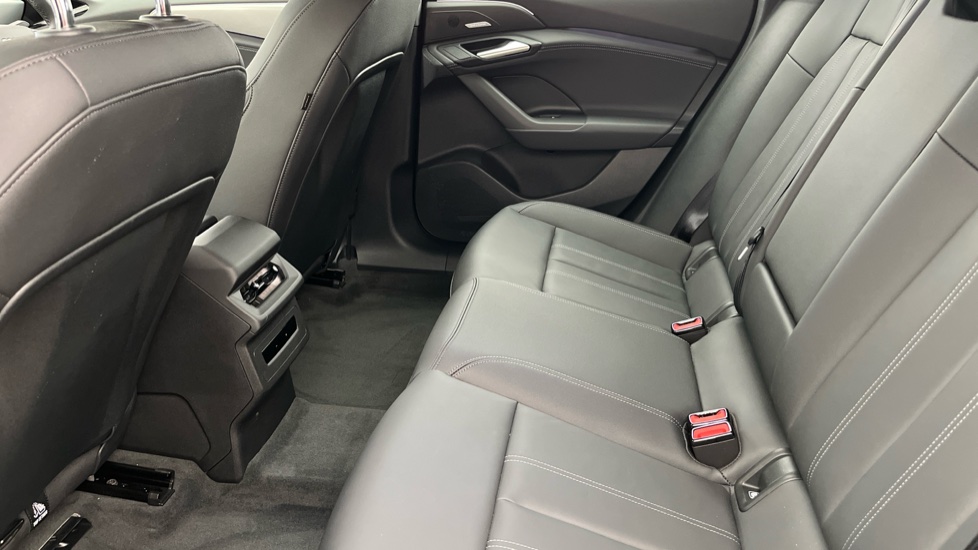 AUDI A6 Image 14