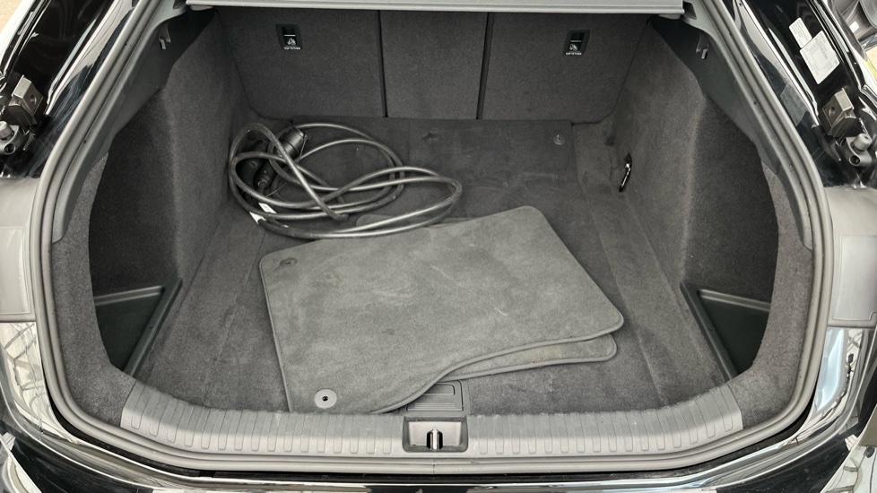 AUDI A6 Image 15