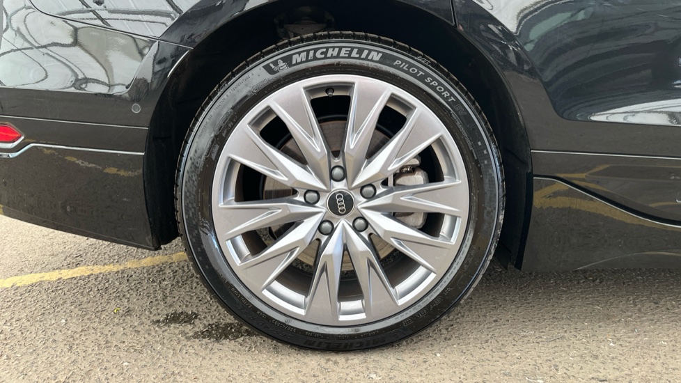 AUDI A6 Image 19