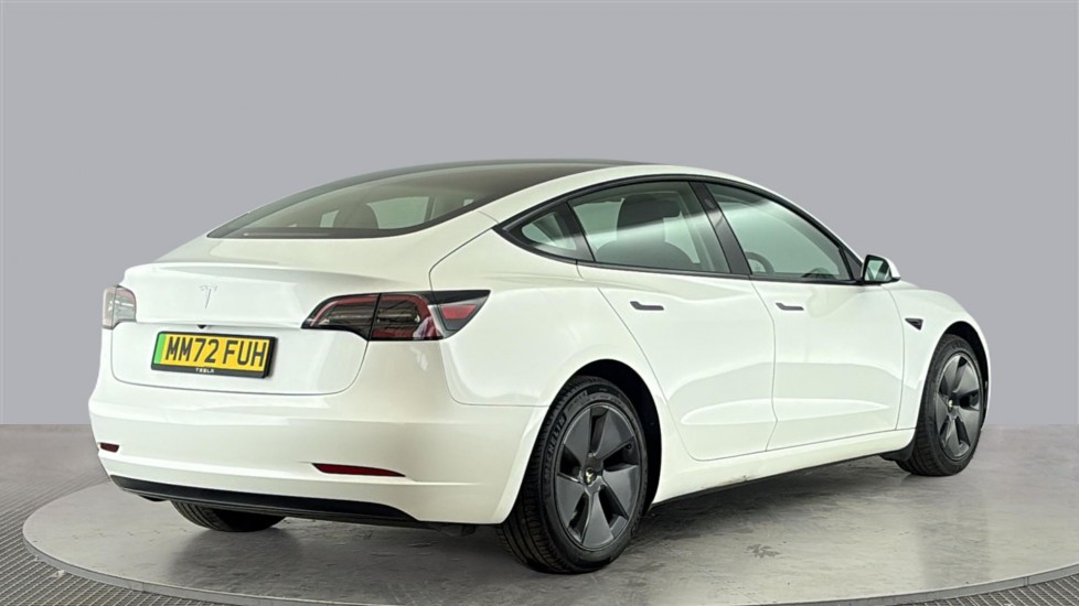 TESLA MODEL 3 Image 5