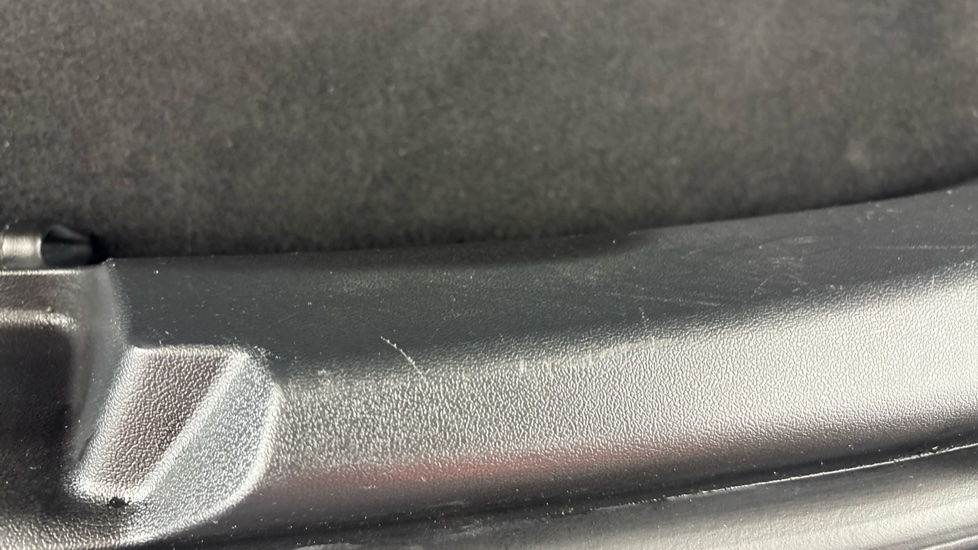 TESLA MODEL 3 scratches