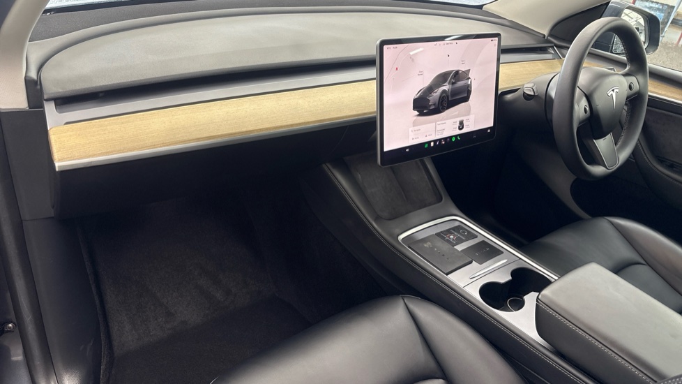 TESLA MODEL Y HATCHBACK Performance AWD 5dr Auto