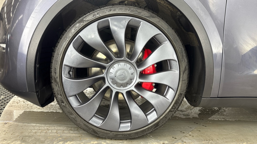 TESLA MODEL Y HATCHBACK Performance AWD 5dr Auto