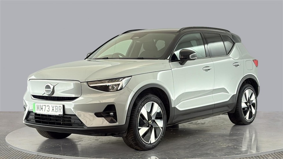 Used VOLVO XC40