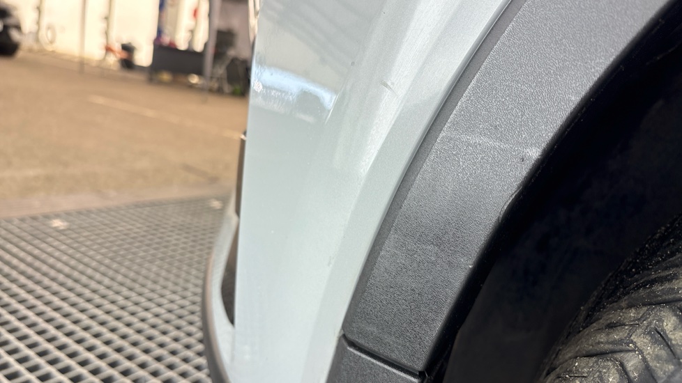 VOLVO XC40 Scuff and chips