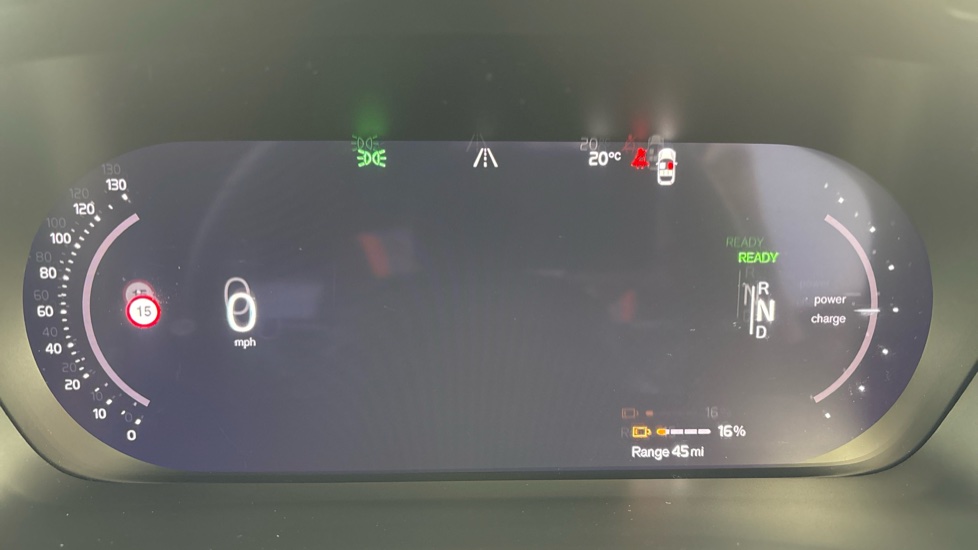 VOLVO XC40 Image 13