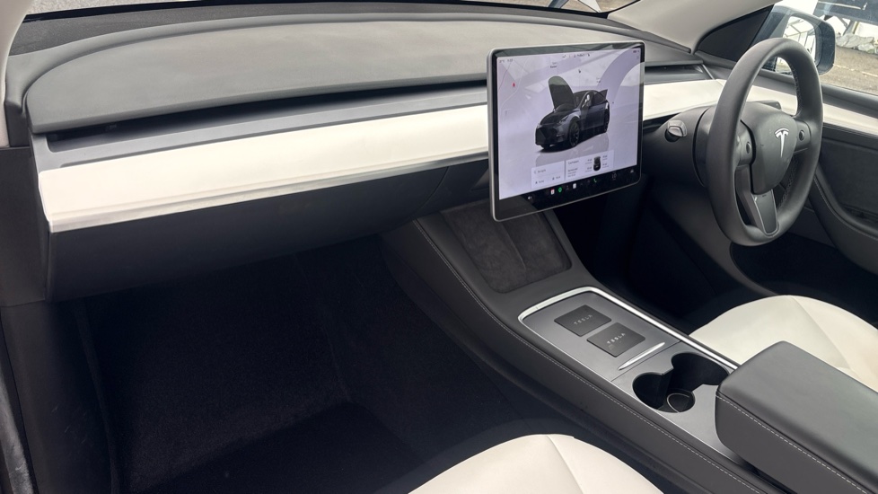 TESLA MODEL Y Image 10