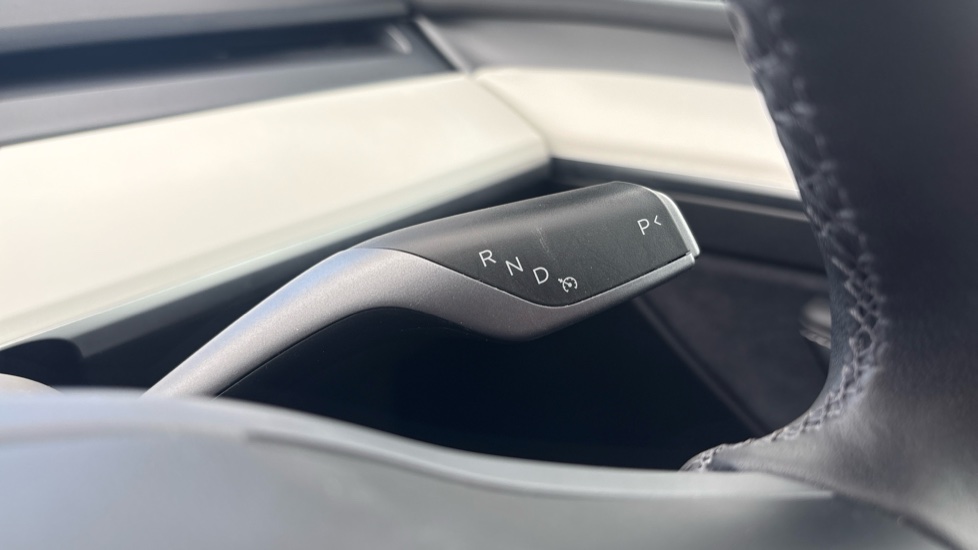TESLA MODEL Y HATCHBACK Long Range AWD 5dr Auto