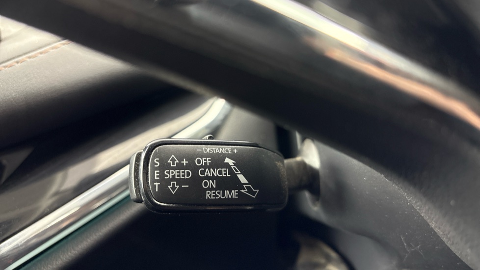 SKODA ENYAQ IV ESTATE 132kW 60 Suite 62kWh 5dr Auto [120kW]