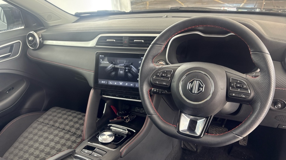 MG MOTOR UK ZS ELECTRIC HATCHBACK 130kW SE EV 51kWh 5dr Auto