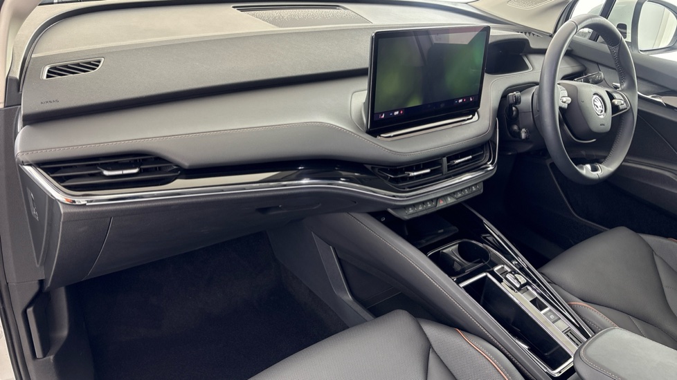SKODA ENYAQ Image 10