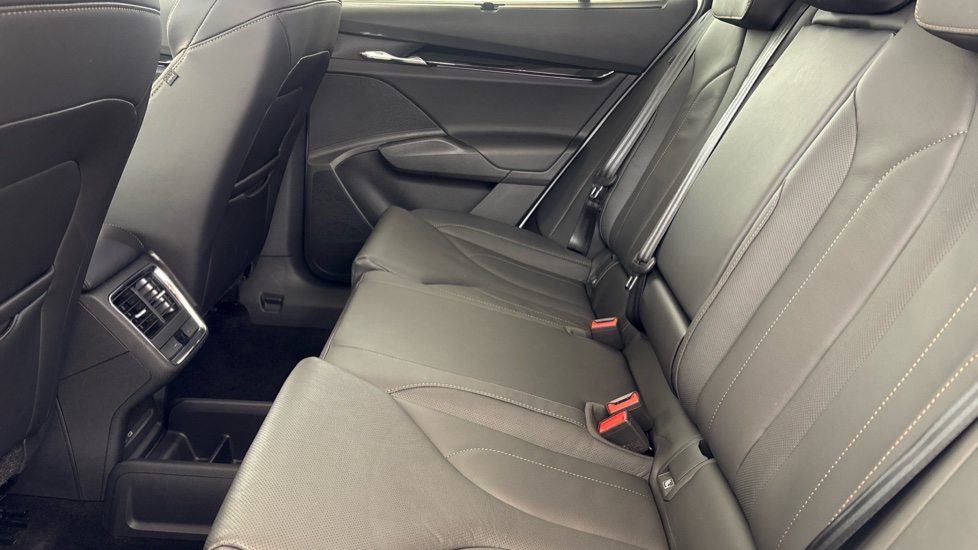 SKODA ENYAQ Image 14
