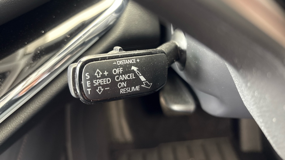 SKODA ENYAQ Cruise control