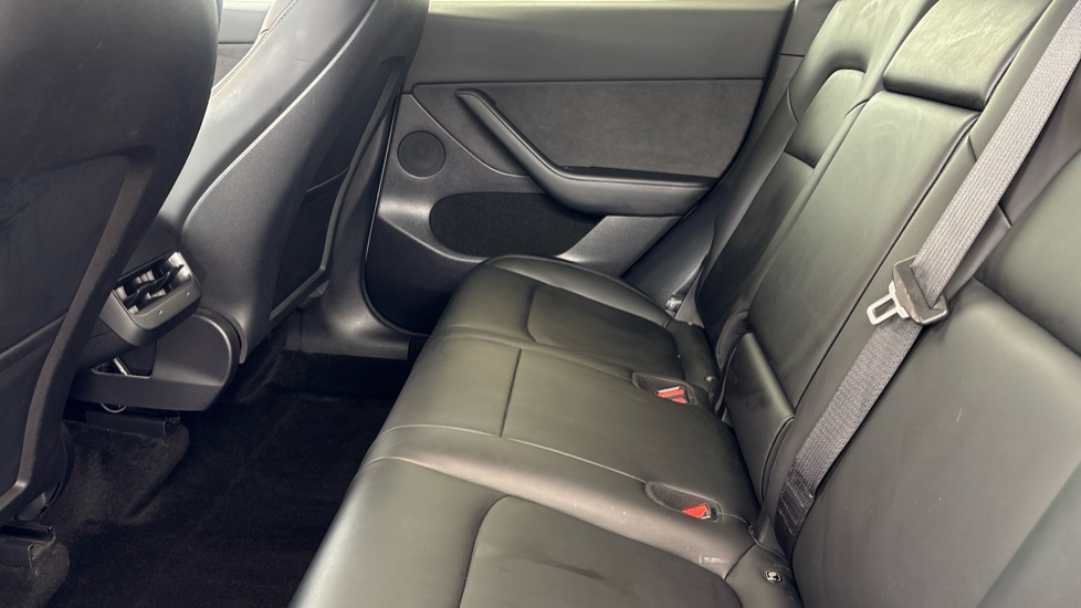 TESLA MODEL Y HATCHBACK Long Range AWD 5dr Auto
